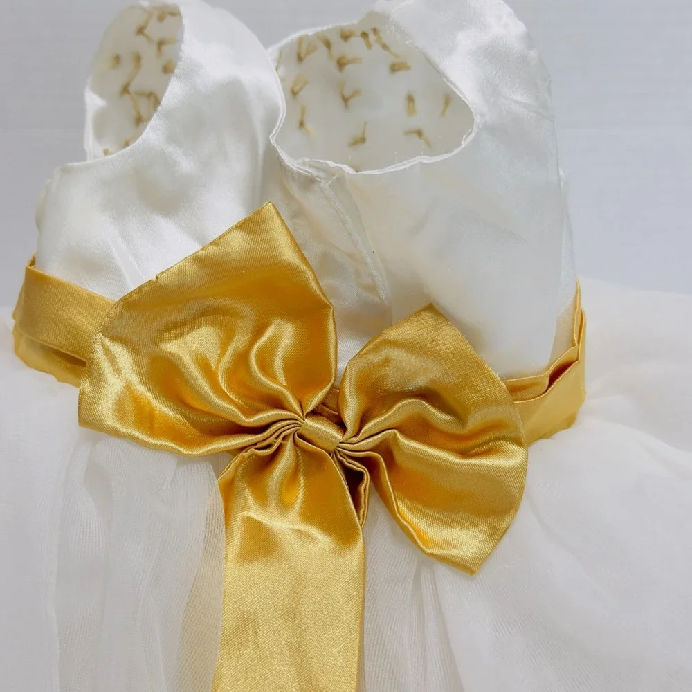 Build a Bear Clothing-Beautiful White Tiered Dress Gold Sequins and shoes Set